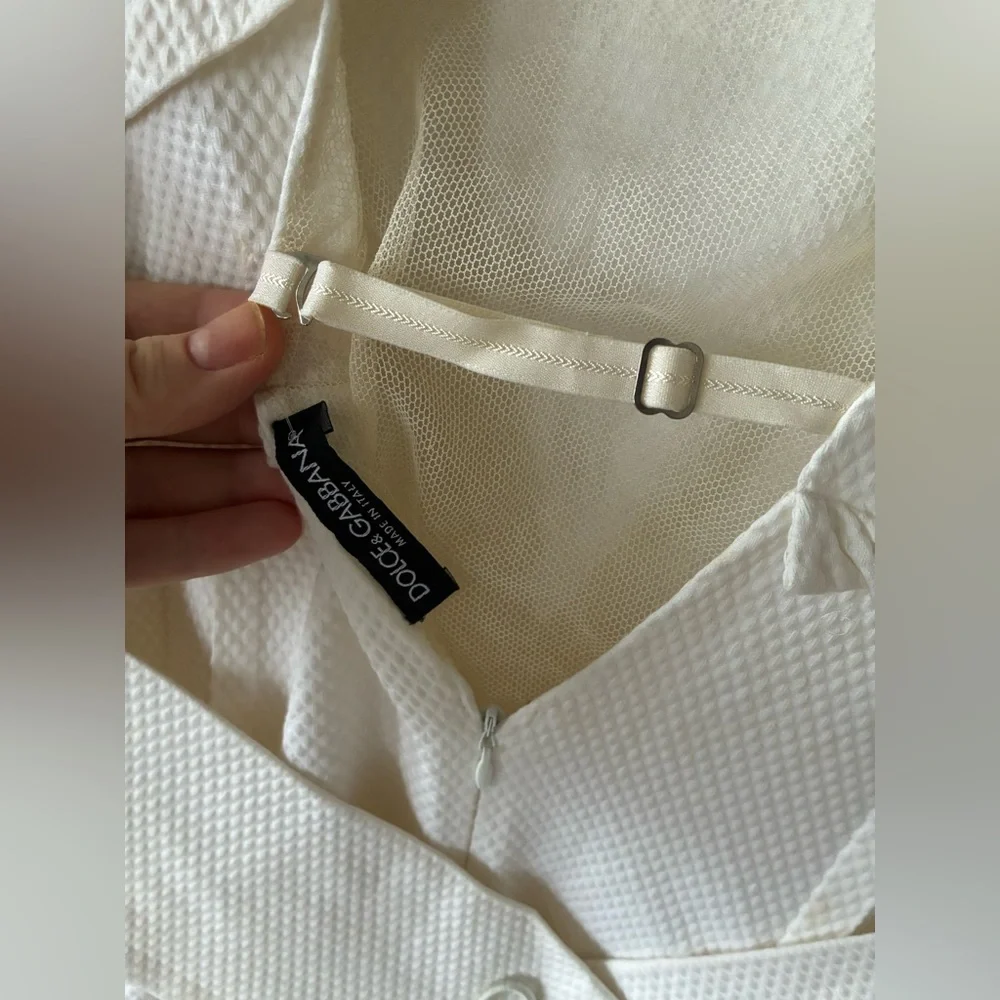 90s Vintage Dolce Gabanna White Sheath Dress - Picture 4 of 8